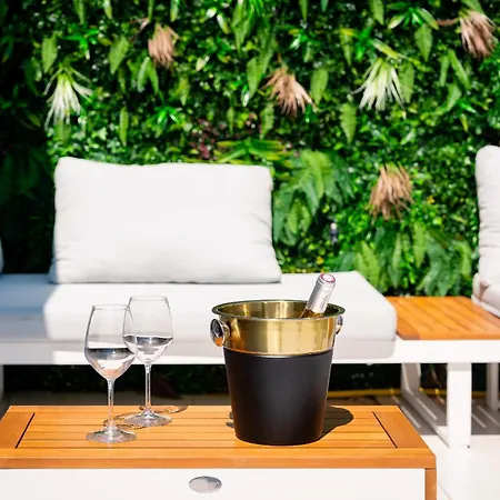 Blue - Terrasse - Parking - - Village Naturiste